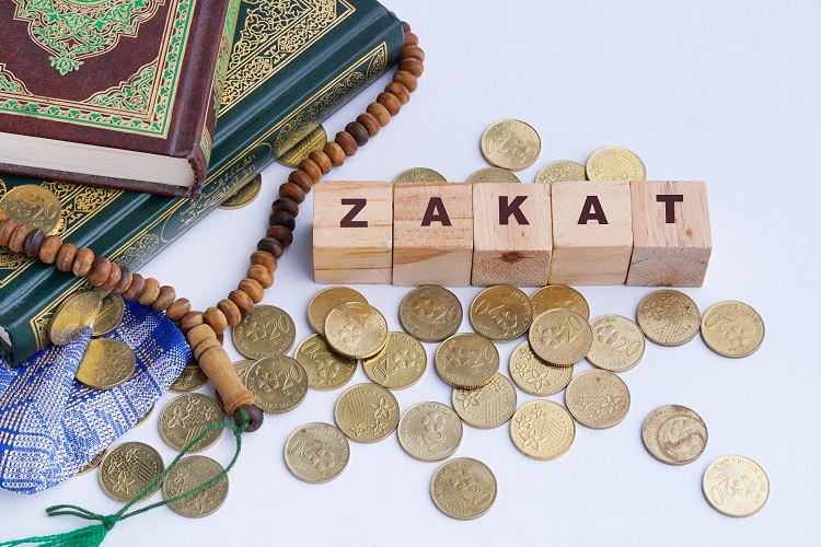 How do you calculate Zakat on savings, gold, and business income?